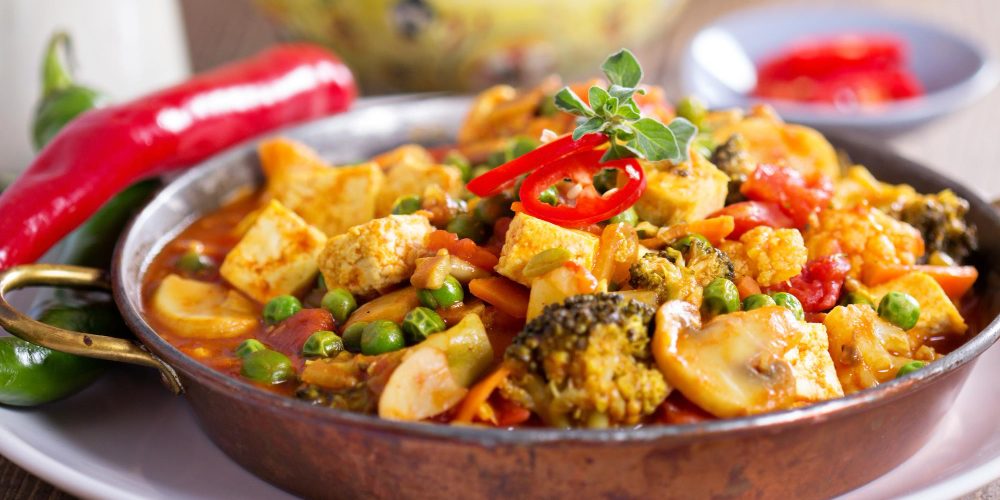 vegan-curry-with-tofu-vegetables